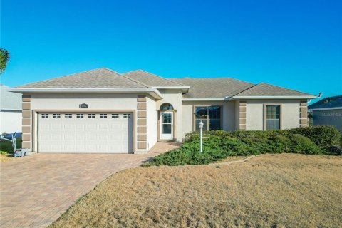 Villa ou maison à Summerfield, Floride 3 chambres, 128.3 m2 № 2400240