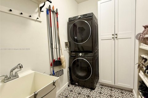 Купить виллу или дом в Уэстон, Флорида 4 спальни, 284м2, № 1896108 - фото 9