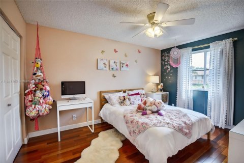 Купить виллу или дом в Уэстон, Флорида 4 спальни, 284м2, № 1896108 - фото 28