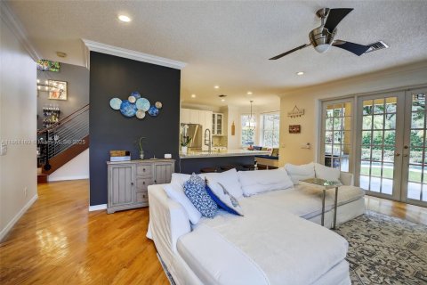 Купить виллу или дом в Уэстон, Флорида 4 спальни, 284м2, № 1896108 - фото 10