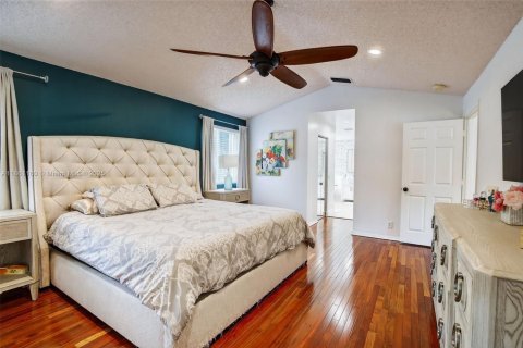 Купить виллу или дом в Уэстон, Флорида 4 спальни, 284м2, № 1896108 - фото 19