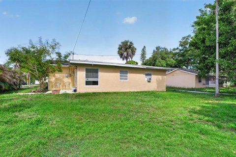Casa en venta en North Fort Myers, Florida, 3 dormitorios, 102.19 m2 № 2214186 - foto 2