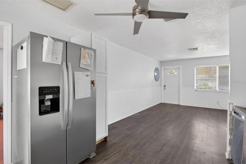 Casa en venta en North Fort Myers, Florida, 3 dormitorios, 102.19 m2 № 2214186 - foto 9