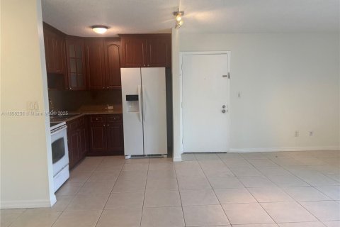 Copropriété à vendre à Miami, Floride: 2 chambres, 80.82 m2 № 1938561 - photo 2