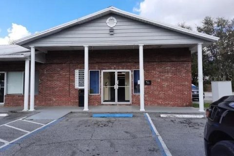 Immobilier commercial à louer à Dundee, Floride: 489.69 m2 № 1840314 - photo 1