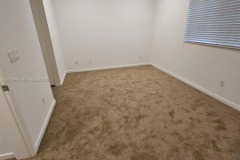 Adosado en venta en Miramar, Florida, 3 dormitorios, 139.35 m2 № 2019435 - foto 30