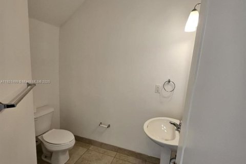 Adosado en venta en Miramar, Florida, 3 dormitorios, 139.35 m2 № 2019435 - foto 12