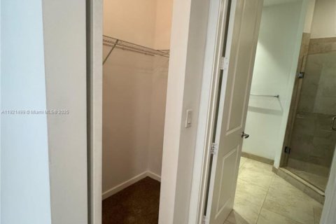 Adosado en venta en Miramar, Florida, 3 dormitorios, 139.35 m2 № 2019435 - foto 19