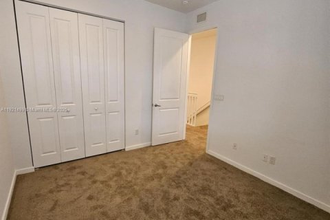 Adosado en venta en Miramar, Florida, 3 dormitorios, 139.35 m2 № 2019435 - foto 29