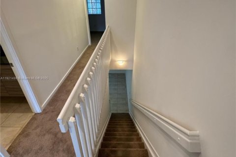 Adosado en venta en Miramar, Florida, 3 dormitorios, 139.35 m2 № 2019435 - foto 14