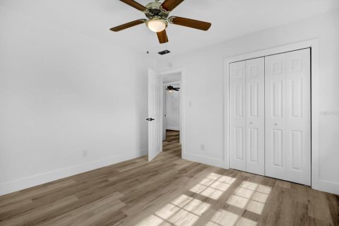 Casa en venta en Orlando, Florida, 5 dormitorios, 127 m2 № 1769419 - foto 11