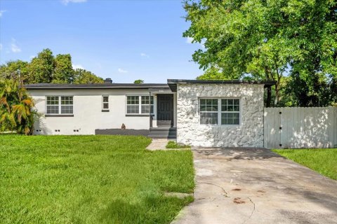 Купить виллу или дом в Орландо, Флорида 7 комнат, 127м2, № 1769419 - фото 1