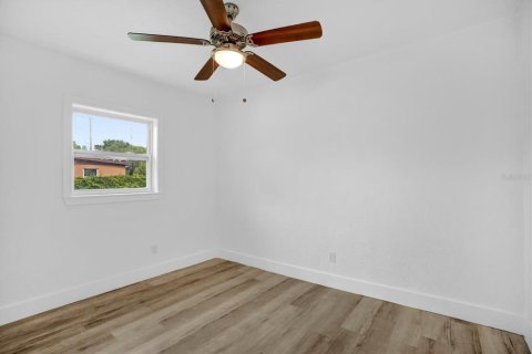 Casa en venta en Orlando, Florida, 5 dormitorios, 127 m2 № 1769419 - foto 14