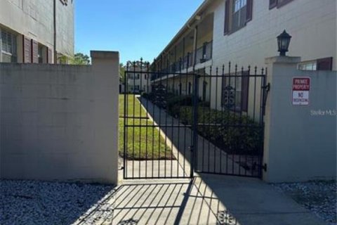 Condominio en alquiler en Orlando, Florida, 2 dormitorios, 76.92 m2 № 1847544 - foto 17