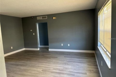 Condo in Orlando, Florida, 2 bedrooms  № 1847544 - photo 14