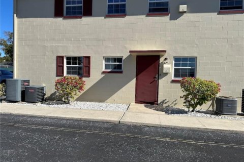 Condo in Orlando, Florida, 2 bedrooms  № 1847544 - photo 15