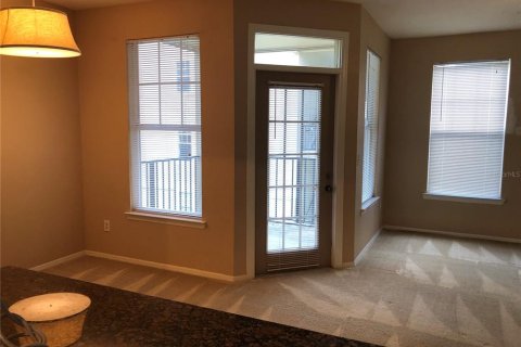 Copropriété à louer à Longwood, Floride: 2 chambres, 118.08 m2 № 2424382 - photo 3