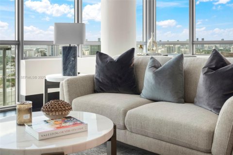 Снять в аренду кондоминиум в Майами-Бич, Флорида 2 спальни, 112.69м2, № 1965510 - фото 12