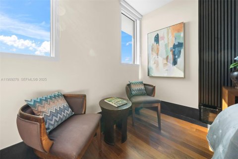 Снять в аренду кондоминиум в Майами-Бич, Флорида 2 спальни, 112.69м2, № 1965510 - фото 30