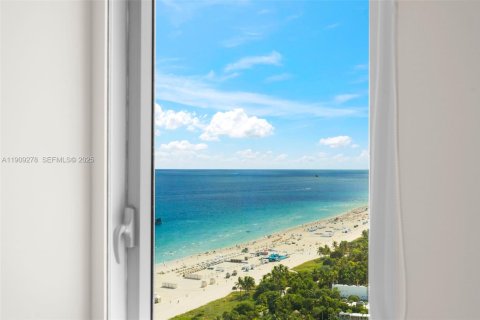 Снять в аренду кондоминиум в Майами-Бич, Флорида 2 спальни, 112.69м2, № 1965510 - фото 27