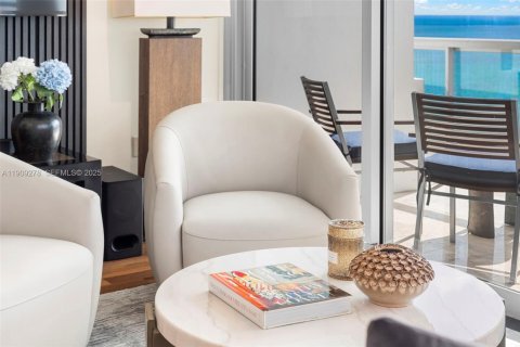 Снять в аренду кондоминиум в Майами-Бич, Флорида 2 спальни, 112.69м2, № 1965510 - фото 9