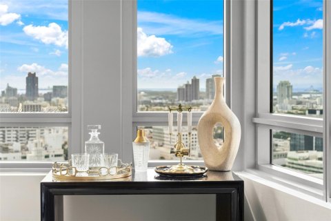 Снять в аренду кондоминиум в Майами-Бич, Флорида 2 спальни, 112.69м2, № 1965510 - фото 7
