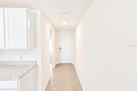 House in Parrish, Florida 4 bedrooms, 226.22 sq.m. № 2207968 - photo 4