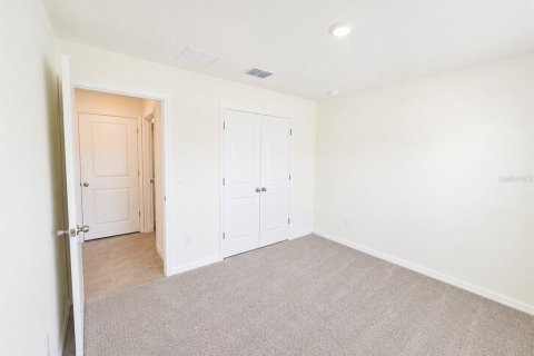 House in Parrish, Florida 4 bedrooms, 226.22 sq.m. № 2207968 - photo 3