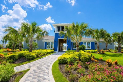 House in Parrish, Florida 4 bedrooms, 226.22 sq.m. № 2207968 - photo 16