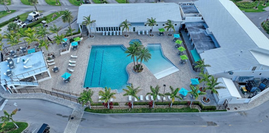 Propiedad comercial en Jensen Beach, Florida 2 dormitorios, 122.91 m2 № 1168832
