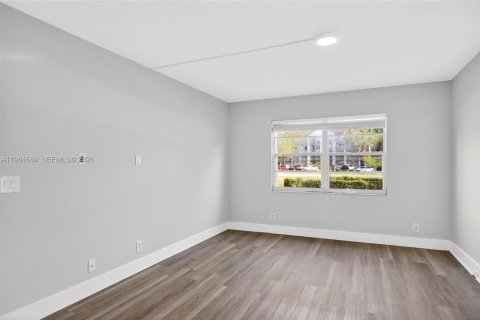 Copropriété à louer à Pembroke Pines, Floride: 2 chambres, 110.74 m2 № 2045811 - photo 20