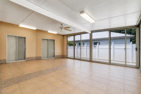 Villa ou maison à vendre à Valrico, Floride: 4 chambres, 207.36 m2 № 2156375 - photo 25