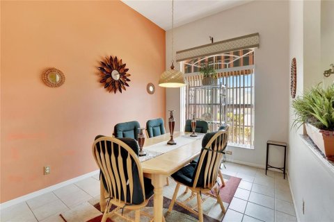 Villa ou maison à vendre à Valrico, Floride: 4 chambres, 207.36 m2 № 2156375 - photo 6