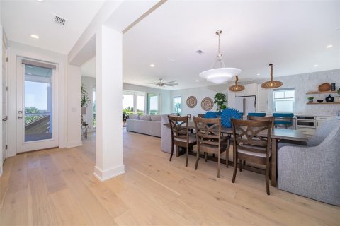 House in Palm Coast, Florida 5 bedrooms, 316.98 sq.m. № 1566556 - photo 4