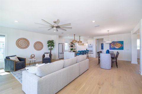 House in Palm Coast, Florida 5 bedrooms, 316.98 sq.m. № 1566556 - photo 17
