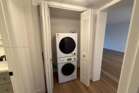 Купить кондоминиум в Атлантис, Флорида 2 спальни, 132.01м2, № 1950232 - фото 24