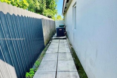 Villa ou maison à vendre à Homestead, Floride: 3 chambres, 132.29 m2 № 1933357 - photo 25