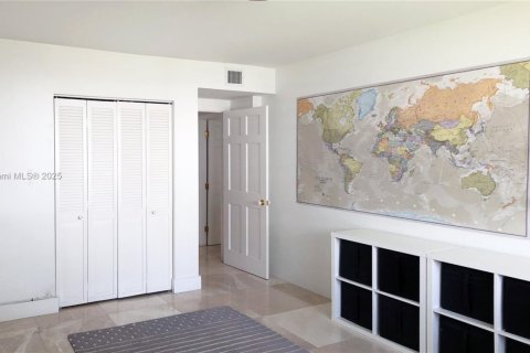 Copropriété à louer à Key Biscayne, Floride: 2 chambres, 117.06 m2 № 1825622 - photo 11