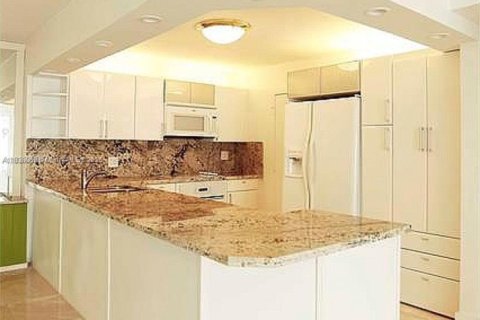 Copropriété à louer à Key Biscayne, Floride: 2 chambres, 117.06 m2 № 1825622 - photo 5