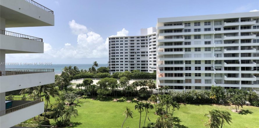 Condo à Key Biscayne, Floride, 2 chambres  № 1825622