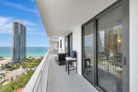Condo in Sunny Isles Beach, Florida, 2 bedrooms  № 1755651 - photo 23