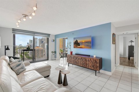 Condo in Sunny Isles Beach, Florida, 2 bedrooms  № 1755651 - photo 8