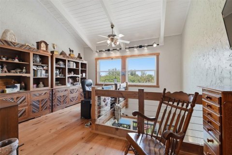 Townhouse in Tierra Verde, Florida 3 bedrooms, 138.42 sq.m. № 2200275 - photo 15