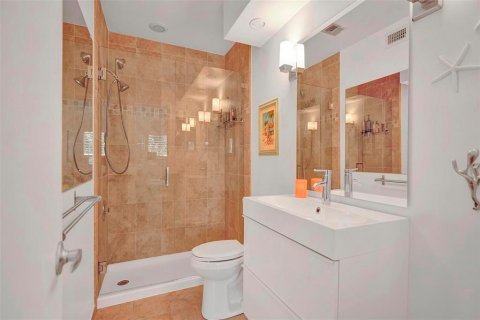 Condo in Fort Lauderdale, Florida, 2 bedrooms № 2174093 - photo 22