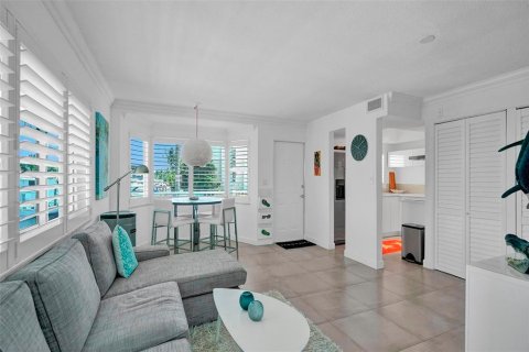 Condo in Fort Lauderdale, Florida, 2 bedrooms № 2174093 - photo 3