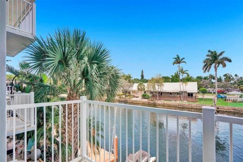 Condo in Fort Lauderdale, Florida, 2 bedrooms № 2174093 - photo 26