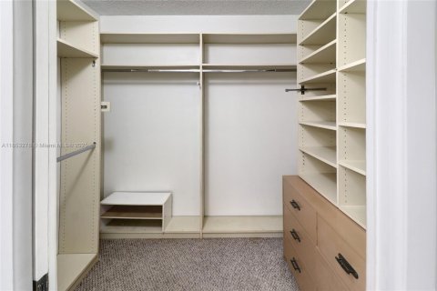Condo in Tamarac, Florida, 2 bedrooms  № 1877708 - photo 20