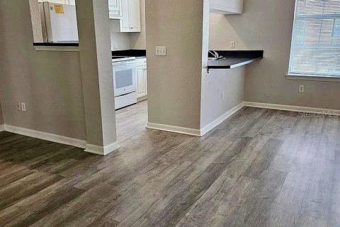 Condo in Orlando, Florida, 1 bedroom  № 1566771 - photo 3