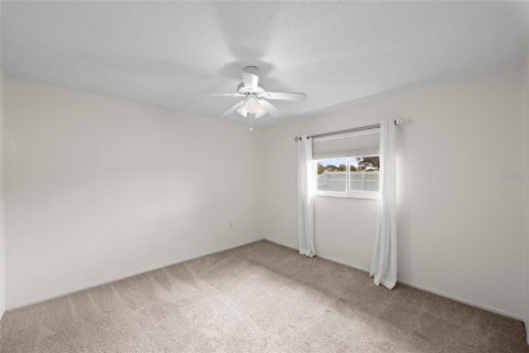 House in Venice, Florida 4 bedrooms, 211.63 sq.m. № 2341670 - photo 21