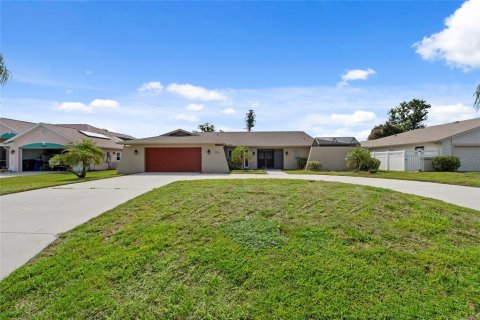 House in Venice, Florida 3 bedrooms, 211.63 sq.m. № 2341670